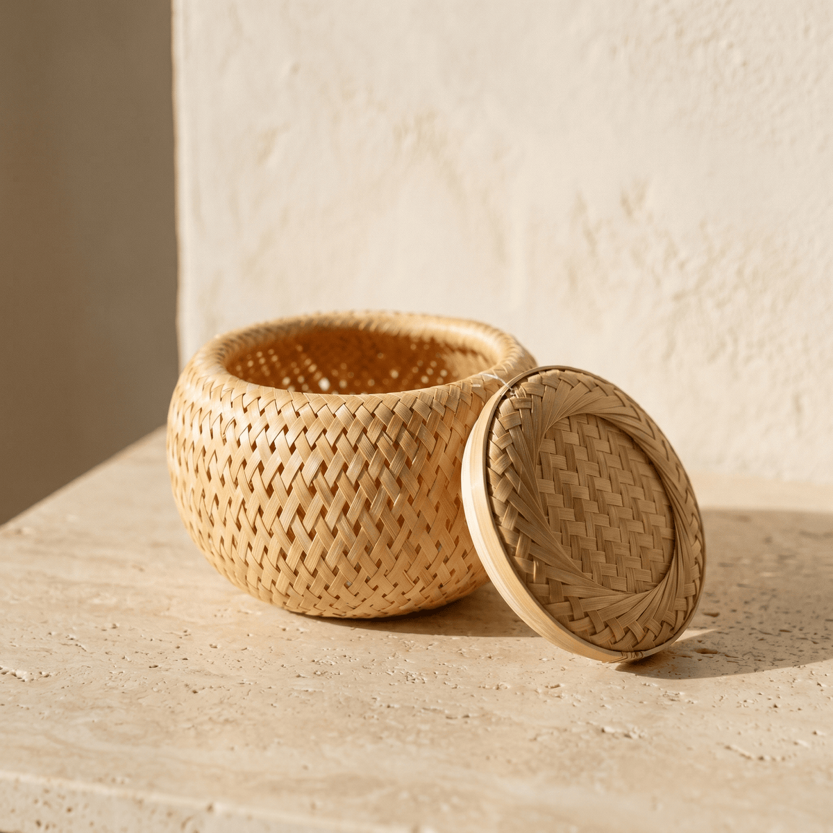 Boîte Ronde à Couvercle en Bambou Tressé