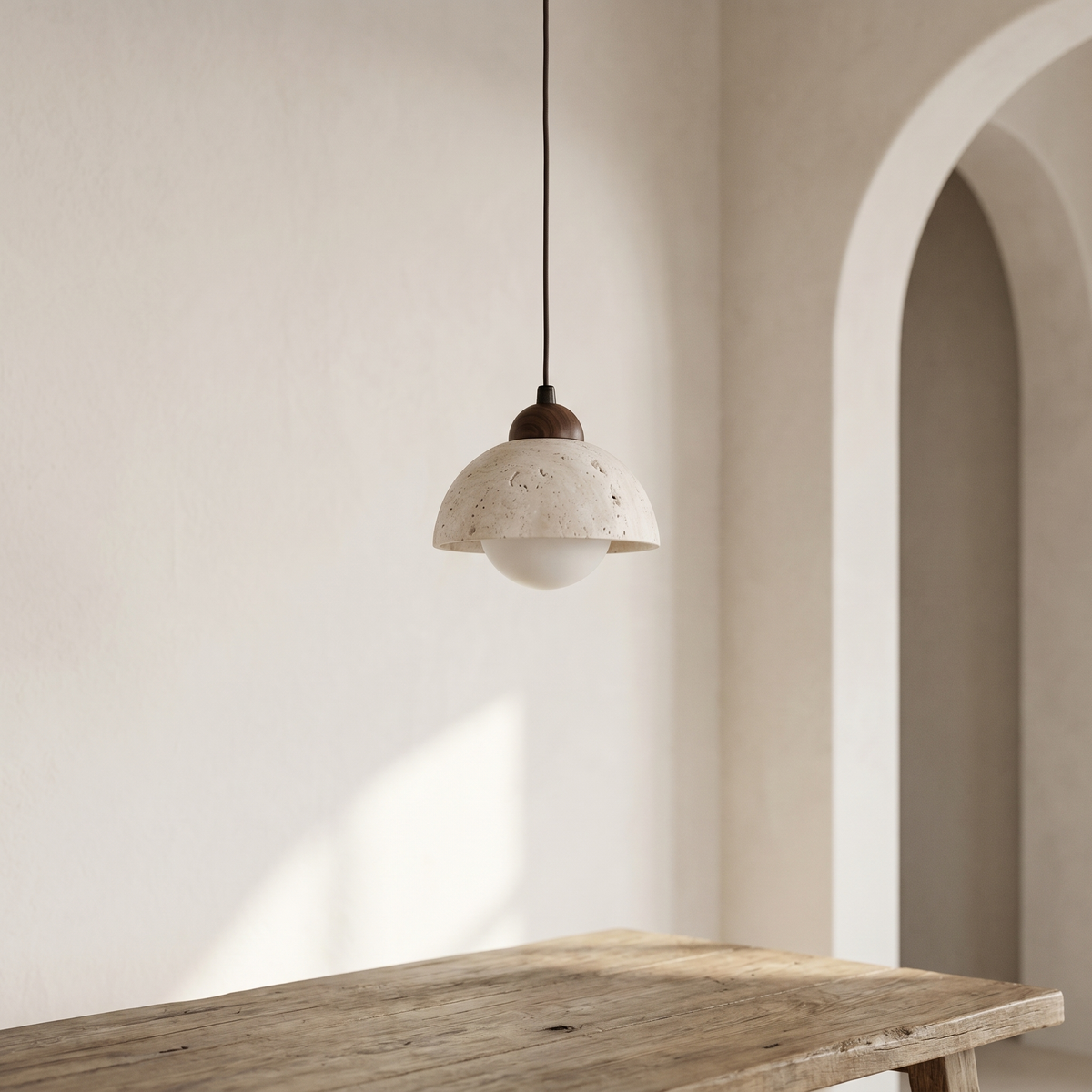 Suspension Coupelle en Travertin & Globe Opale