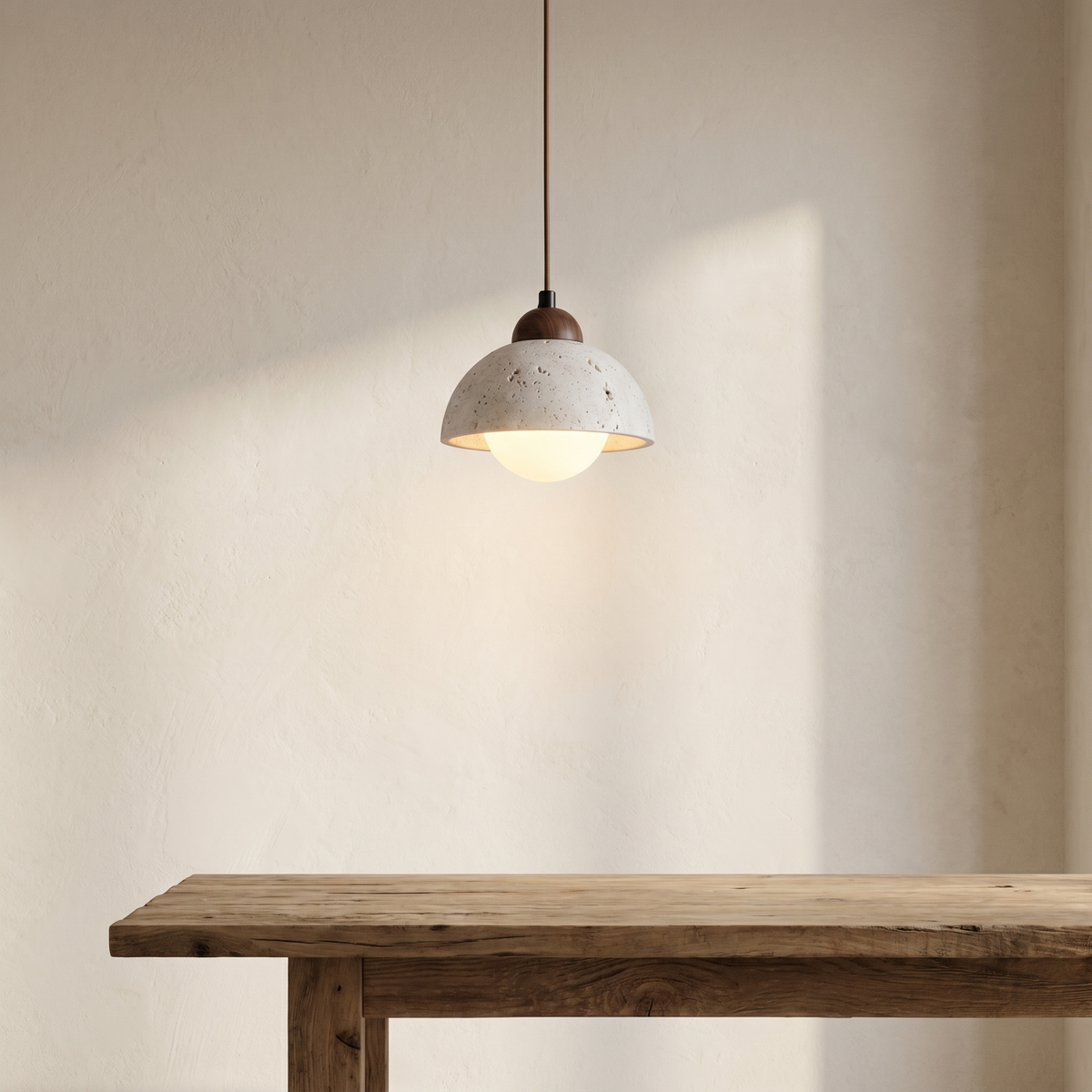 Suspension Coupelle en Travertin & Globe Opale