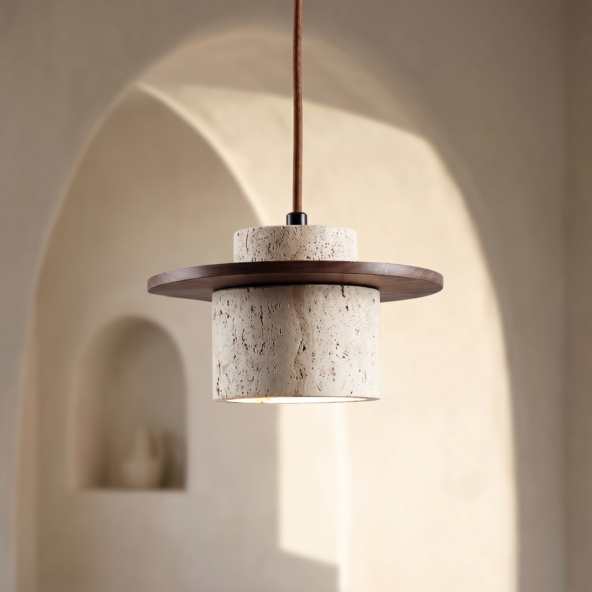 Suspension Cylindre en Travertin & Plateau Bois