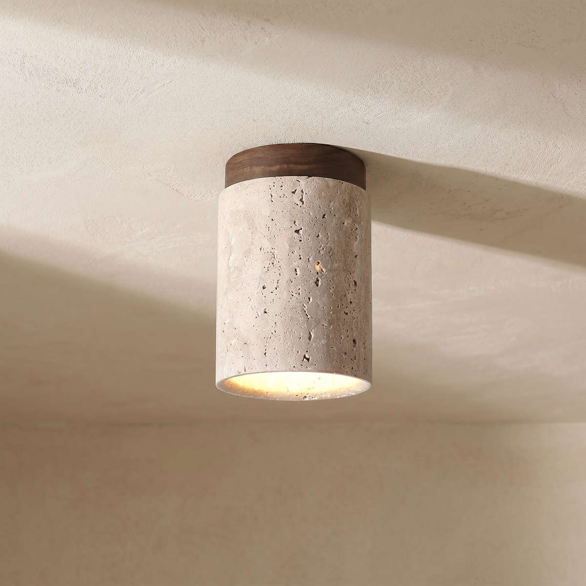 Plafonnier Colonne en Travertin & Effet Bois