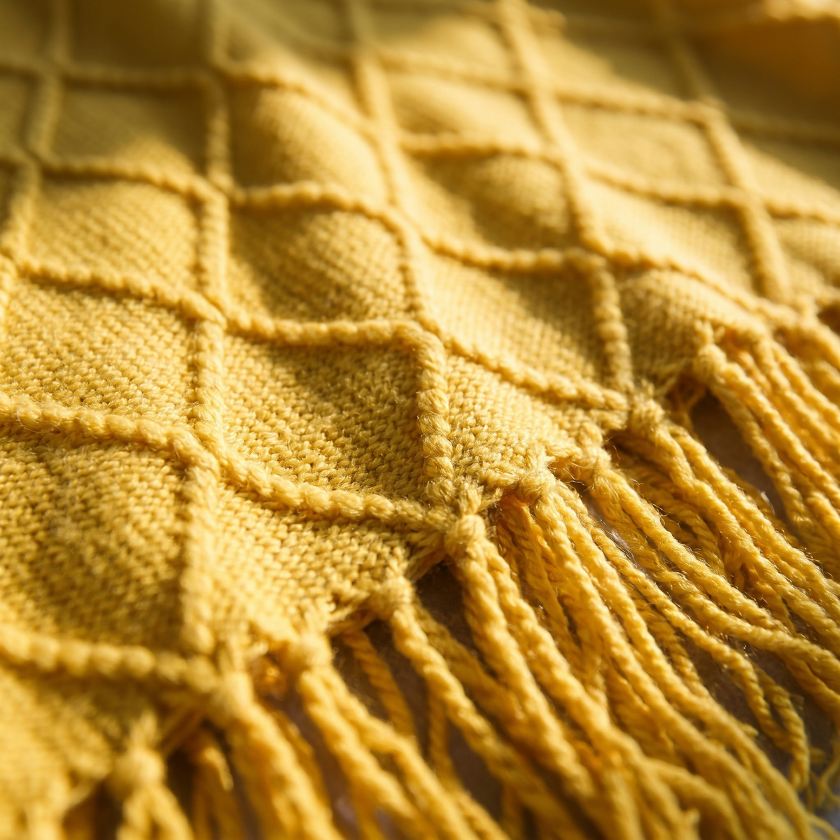 Plaid en Maille Losange à Franges Torsadées