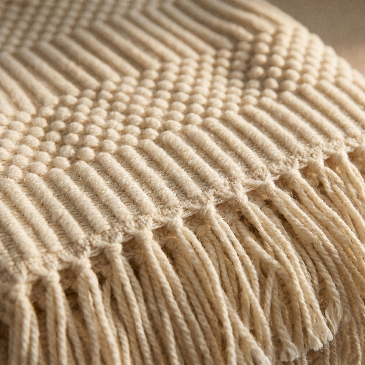 Plaid en Maille Texturée à Franges