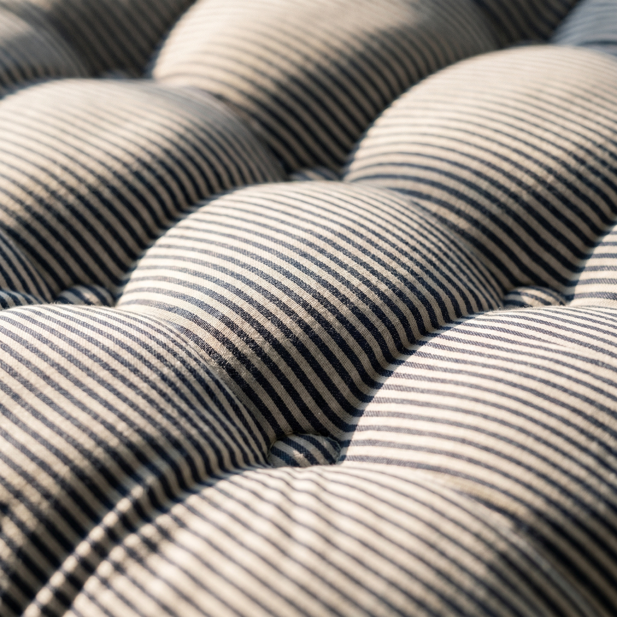 Coussin de Sol Rond Capitonné Rayé