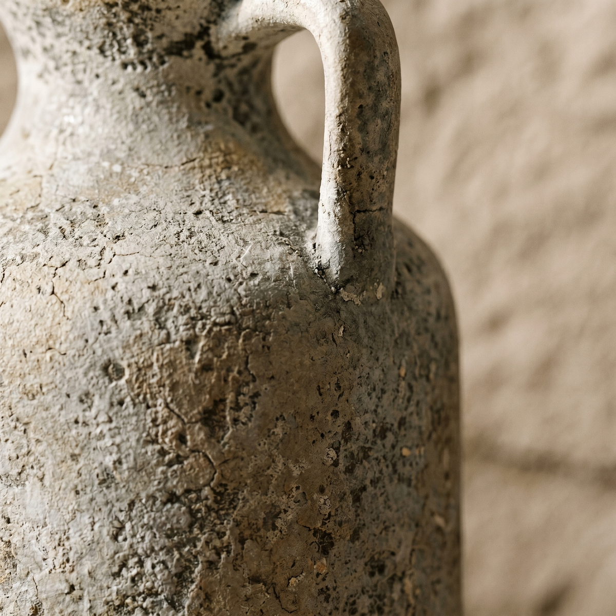 Vase Cruche à Anse en Terre Cuite