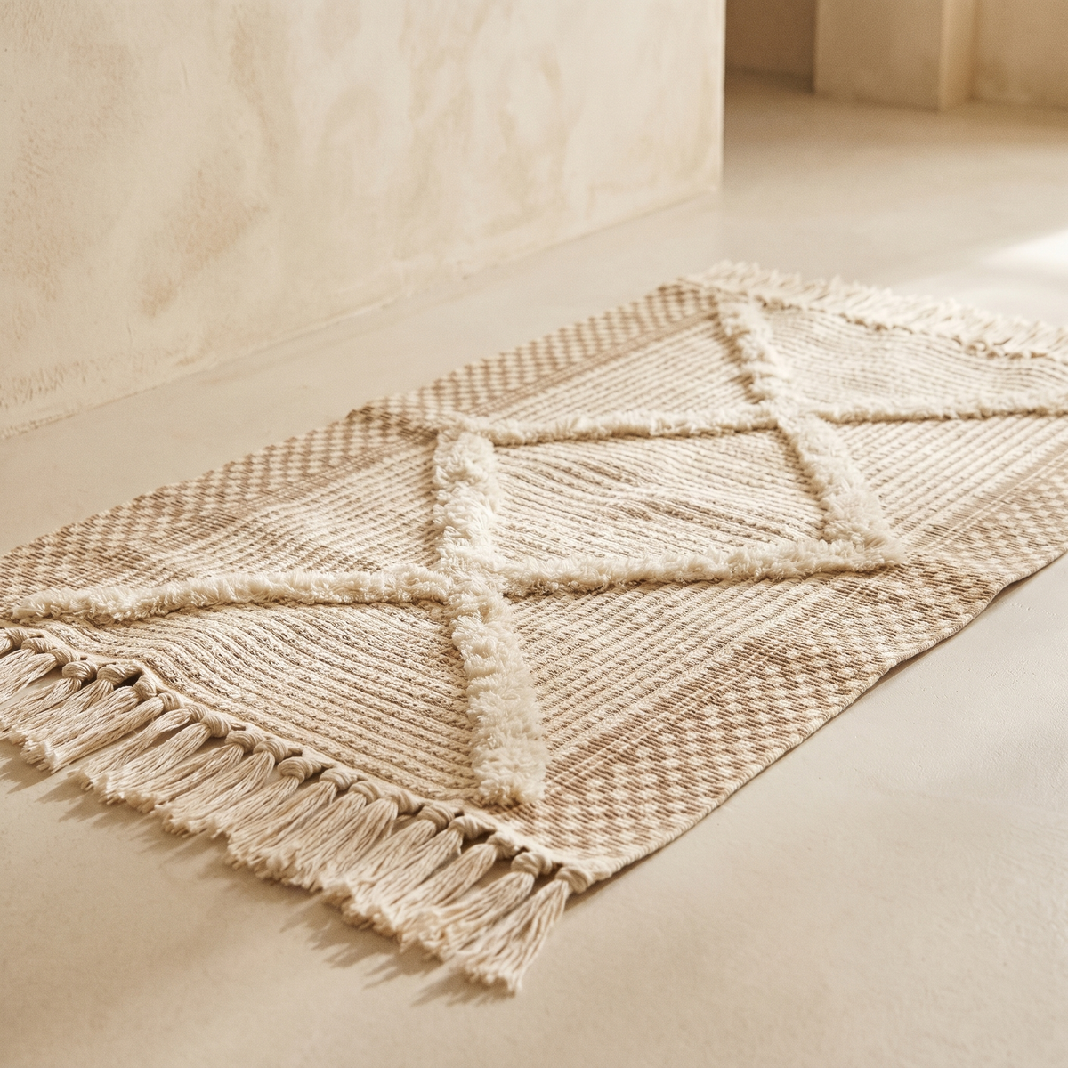 Tapis Tissé à Motif Losange & Franges