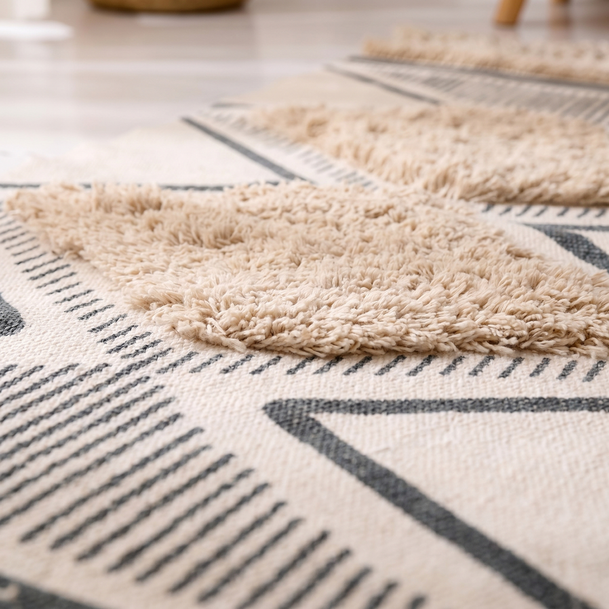 Tapis Tufté à Losanges en Relief & Franges