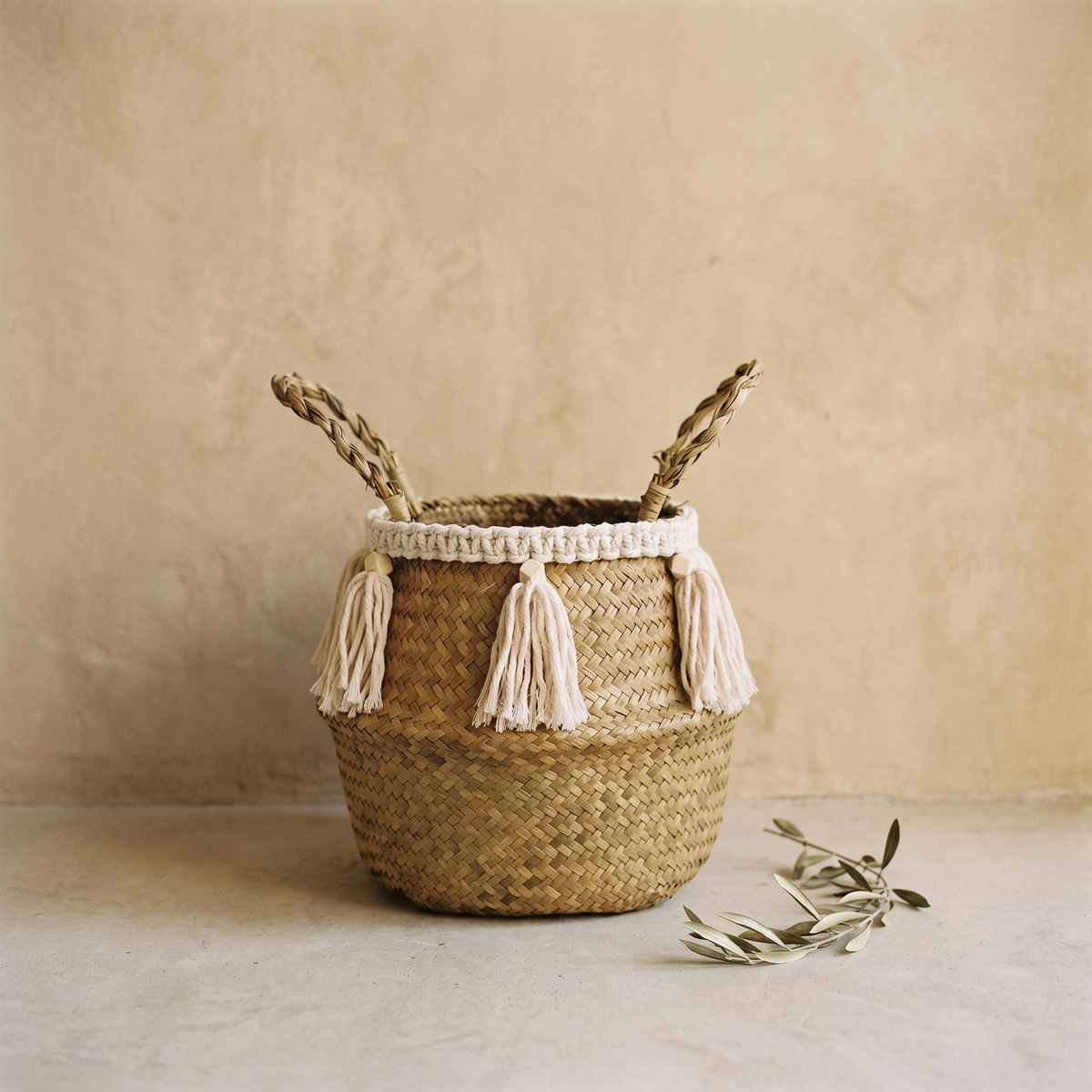 Panier Ventru en Jonc de Mer à Pampilles Écrues