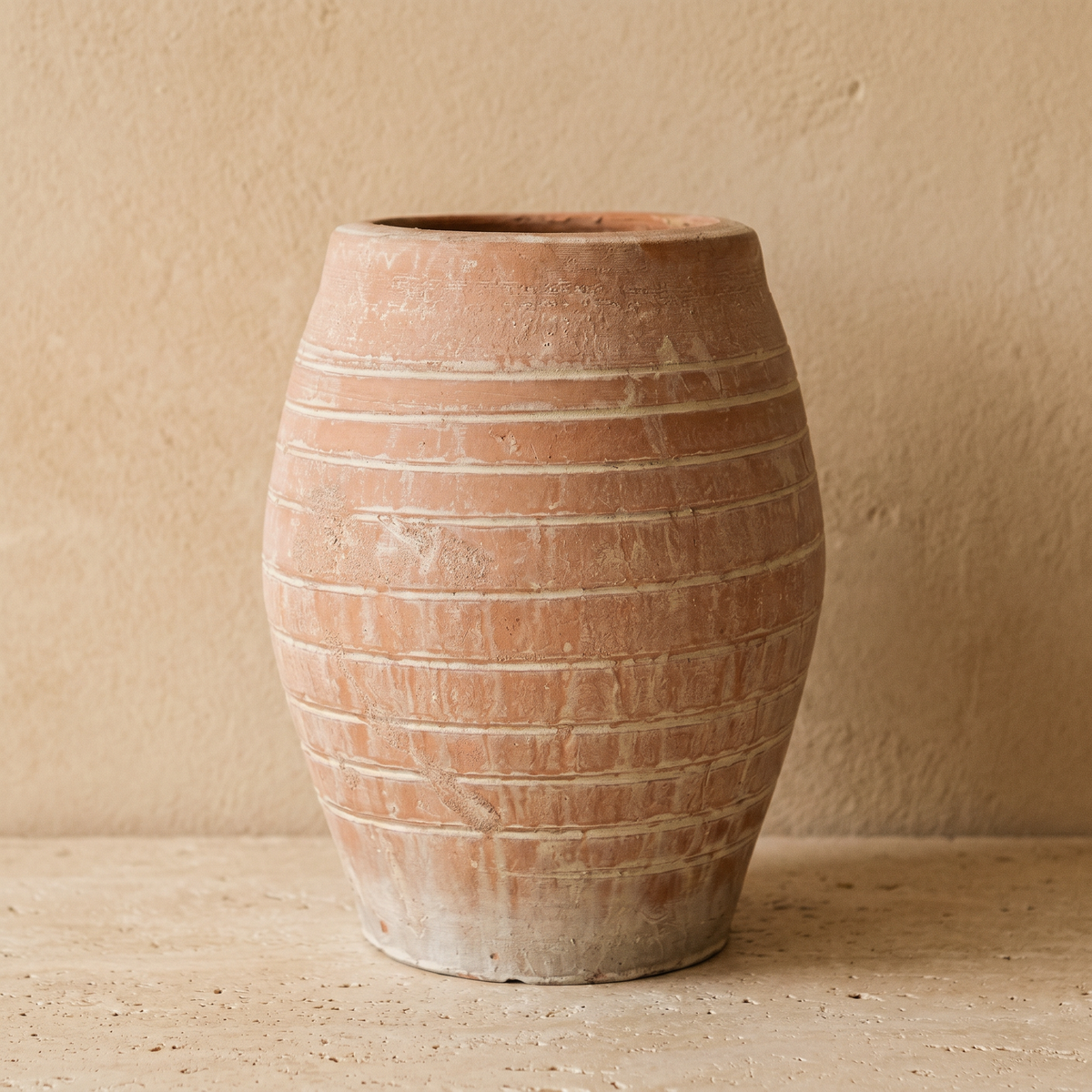 Vase Jarre Ovoïde en Terre Cuite Patinée