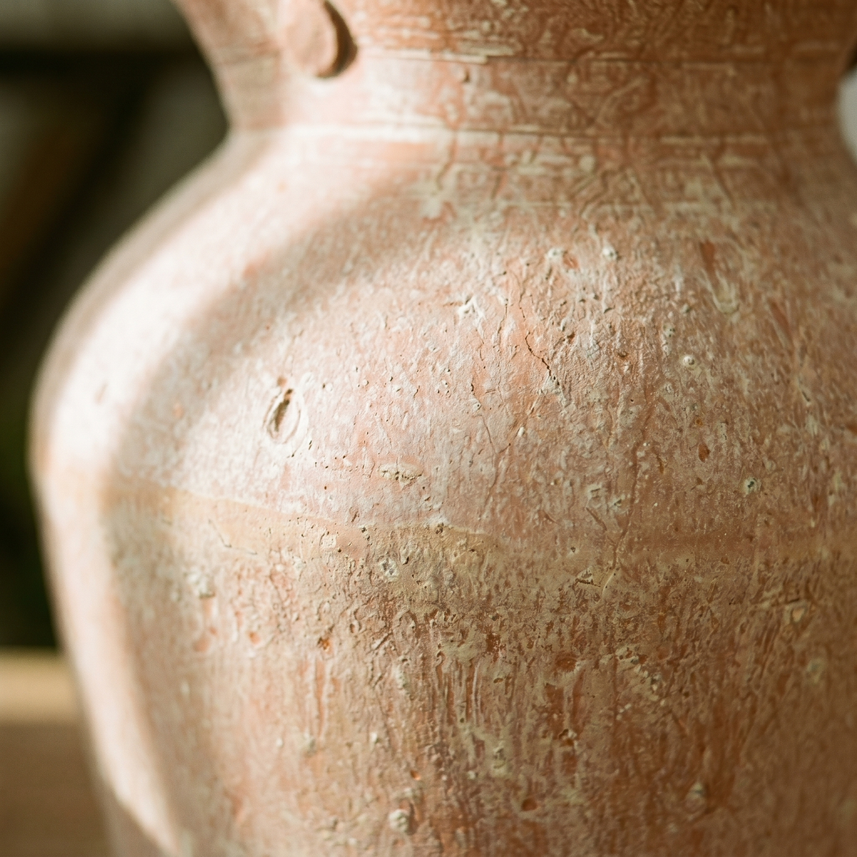 Vase Cruche à Anse en Terre Cuite Patinée