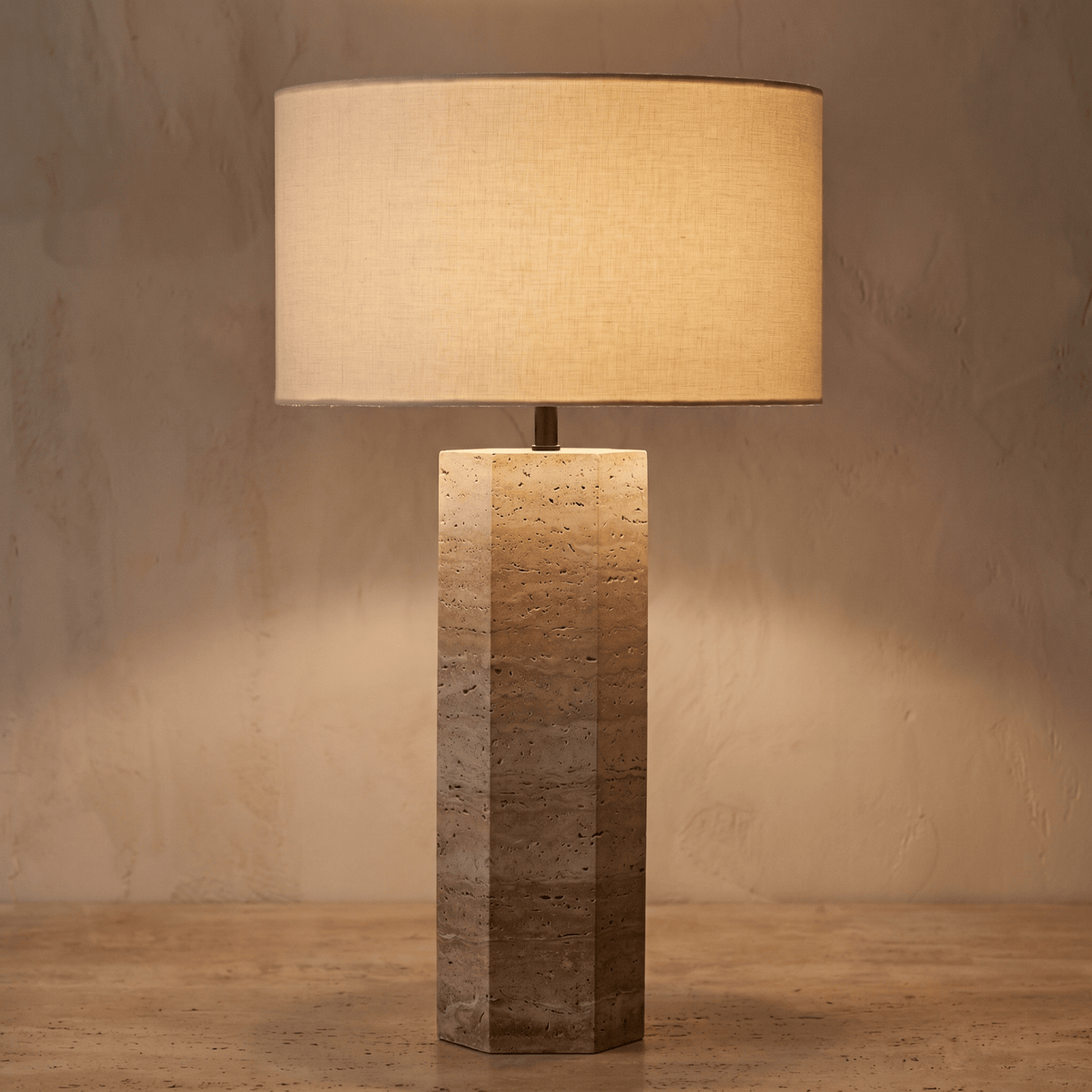 Lampe à Poser Pied Colonne en Travertin