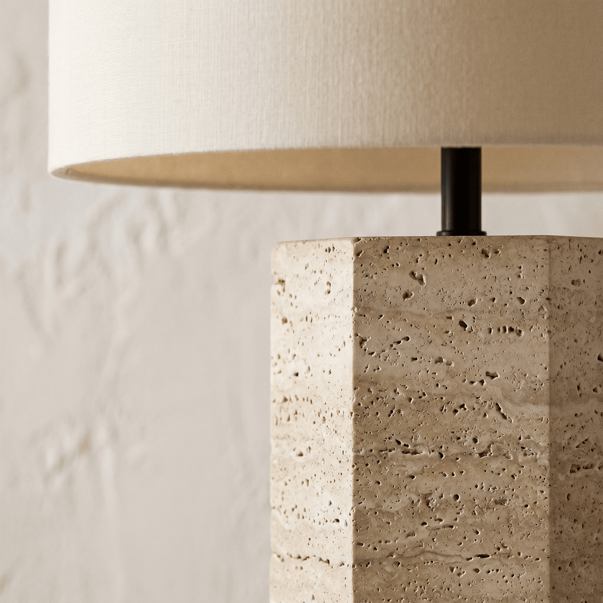 Lampe à Poser Pied Colonne en Travertin