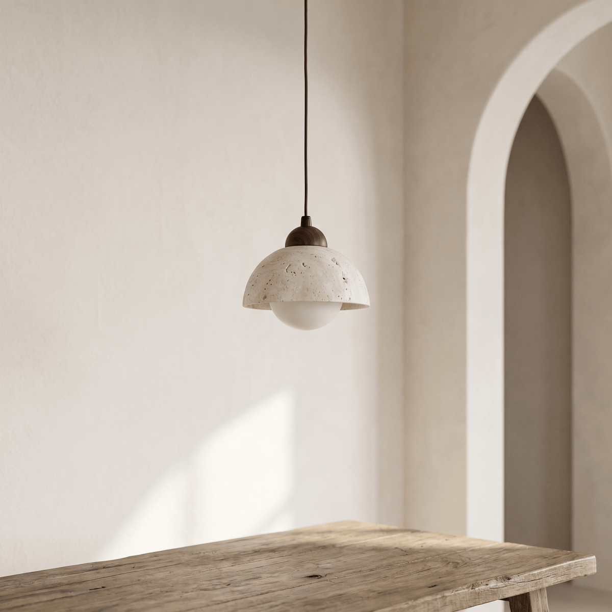 Suspension Coupelle en Travertin & Globe Opale