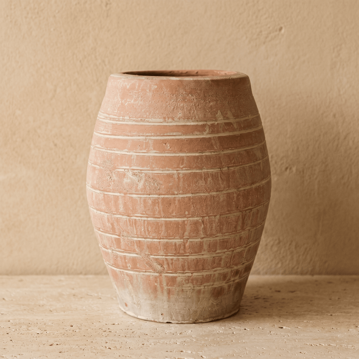 Vase Jarre Ovoïde en Terre Cuite Patinée